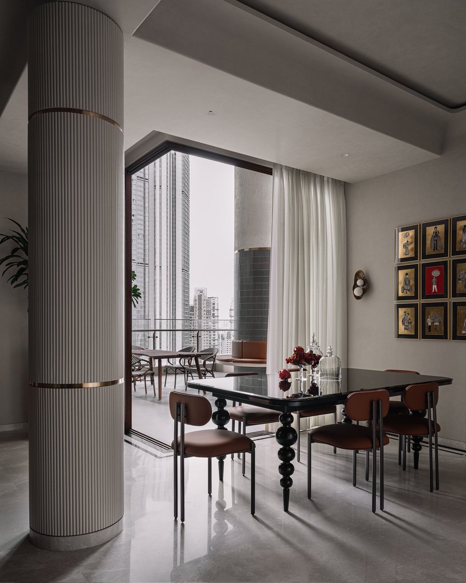 Interiorlover1's tweet photo. Noire House | Quirk Studio | Mumbai

Full Project 
https://t.co/kuk8yB3CdE via @Interiorlover1 
.
.
.
.
.
#interiorlover.in
#architecture #interiordesign #interiors #homedecor #LuxuryRealEstate #luxury #homeinspo #furniture #photography #Photo_Folio https://t.co/sYsjrjp2id