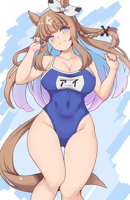 スク水アーモンドアイ 