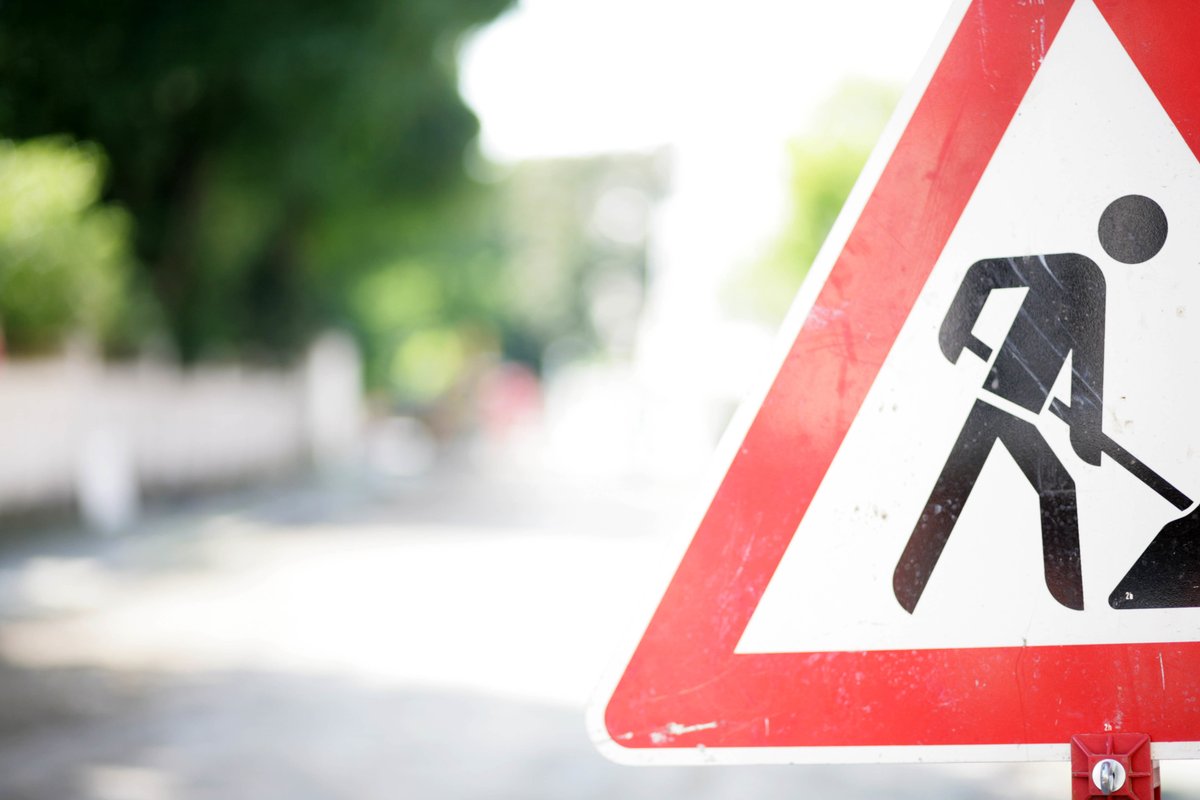 gembunschoten's tweet image. Van 23 tot en met 26 maart is de #Bisschopsweg gedeeltelijk afgesloten door #werkzaamheden. Het gaat om het wegdeel vanaf het kruispunt met De Kronkels in de richting van de Amersfoortseweg. De #afsluiting geldt in één rijrichting. ➡️ bunschoten.nl/werk-in-uitvoe…