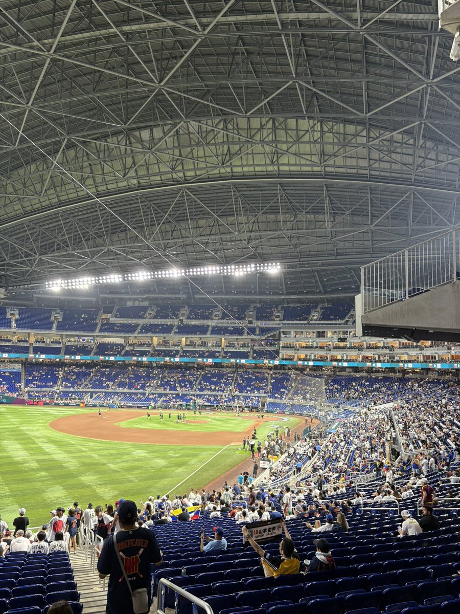 CcRdw4's tweet photo. 大谷も八村も生で見れて最高のマイアミ旅行✈️ https://t.co/foRe8sjmMj