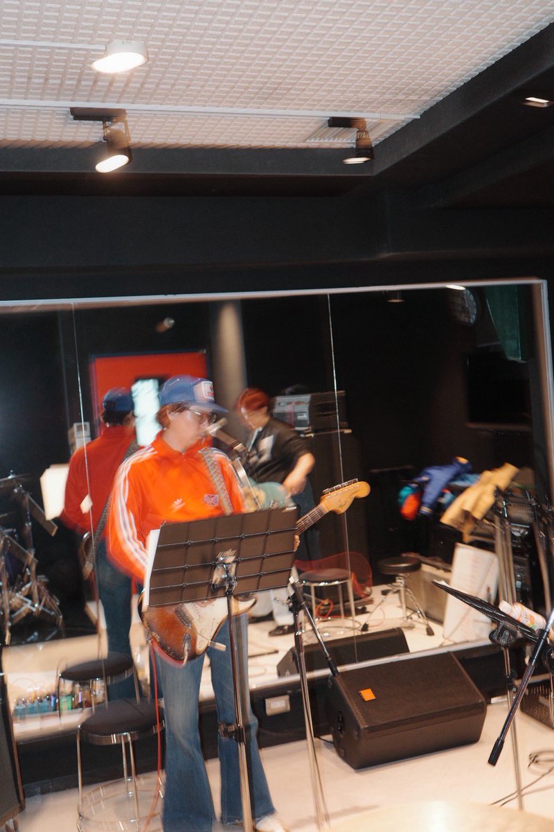 THE BAWDIES tweet media