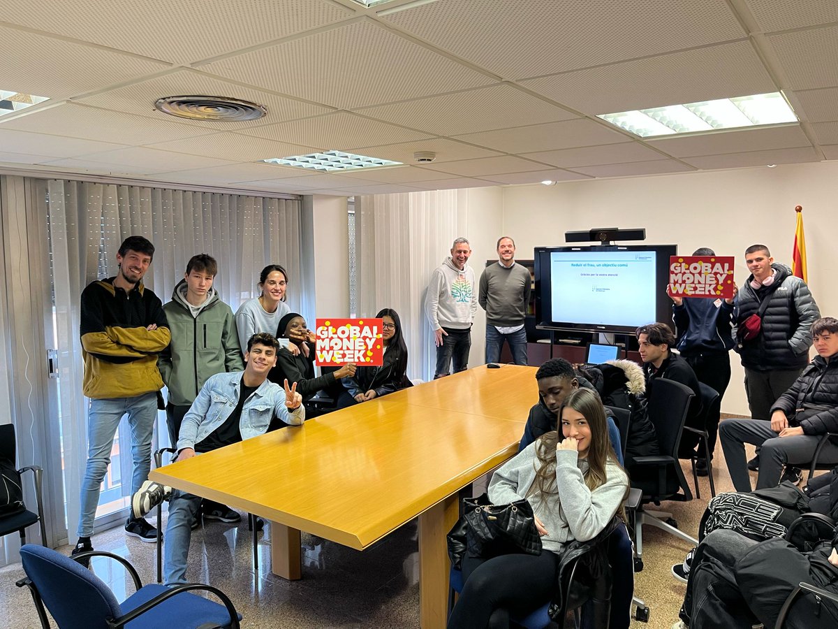 Agència Tributària tweet media