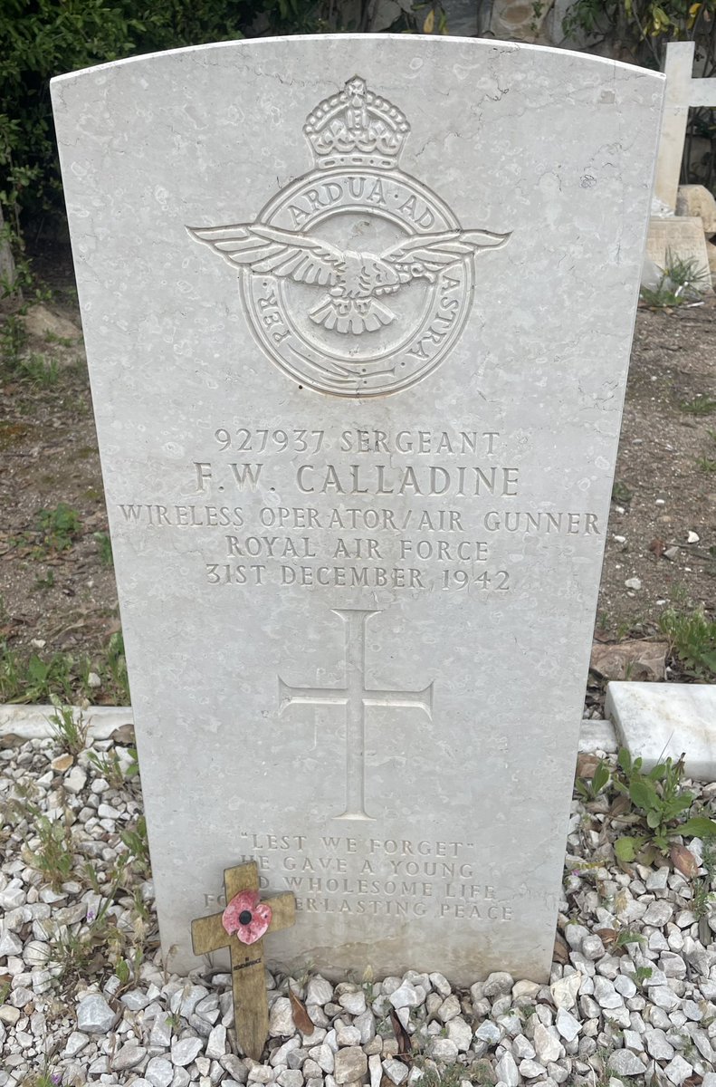 albymarch_alan's tweet photo. St. George’s British Cemetery, Malaga #Spain @CWGC
A.A.Ross #RAFVR
F.W.Calladine #RAFVR
W.D.Stranack #RN #HMSManchester
J.M.M.Paterson #RAAF https://t.co/x7TMPCSQiV