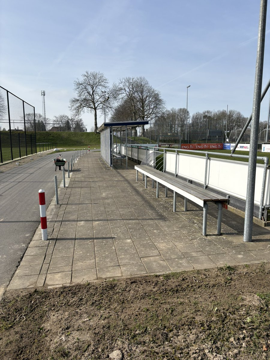 vvhelpman tweet media