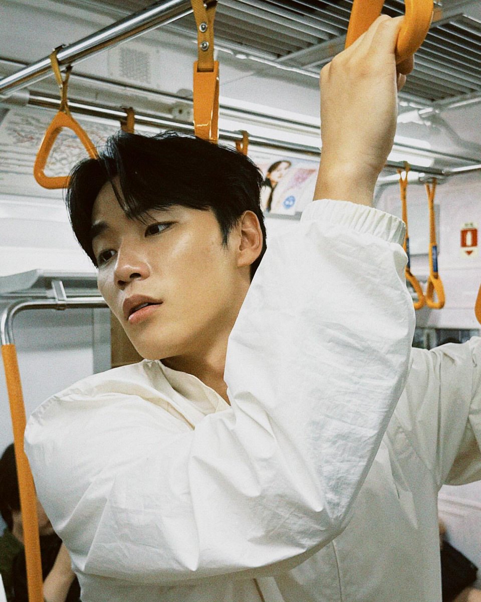 이름추 tweet media