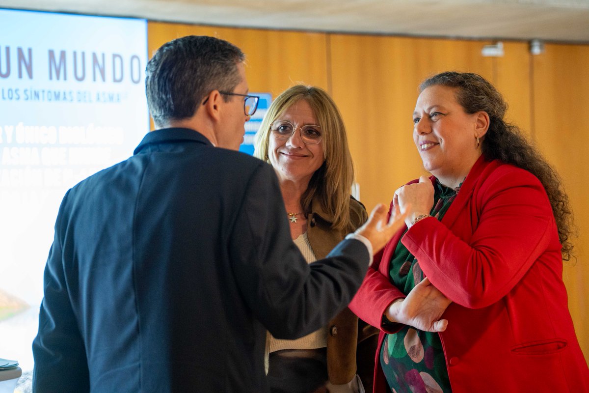 DipdeBadajoz's tweet photo. 🫁 La vicepresidenta segunda, @Carmen_YAQUI, y la diputada Paqui Silva asistieron ayer al acto inaugural del 52º Congreso Neumosur, organizado del 19 al 23mar por la Asociación de Neumología y Cirugía Torácica del Sur @Neumosur en Mérida. https://t.co/CKyfCIHE91
