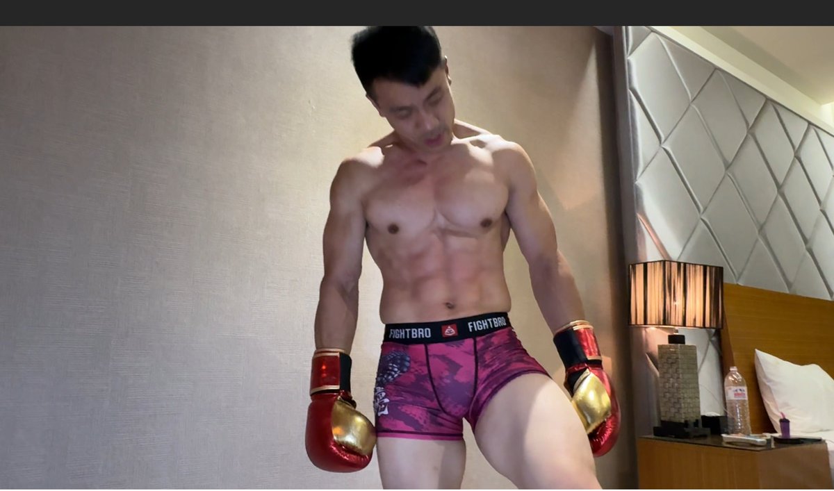 Red Corner Boxer tweet media