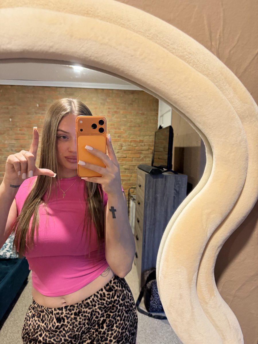 Soul Snatcher 👣💋 tweet media