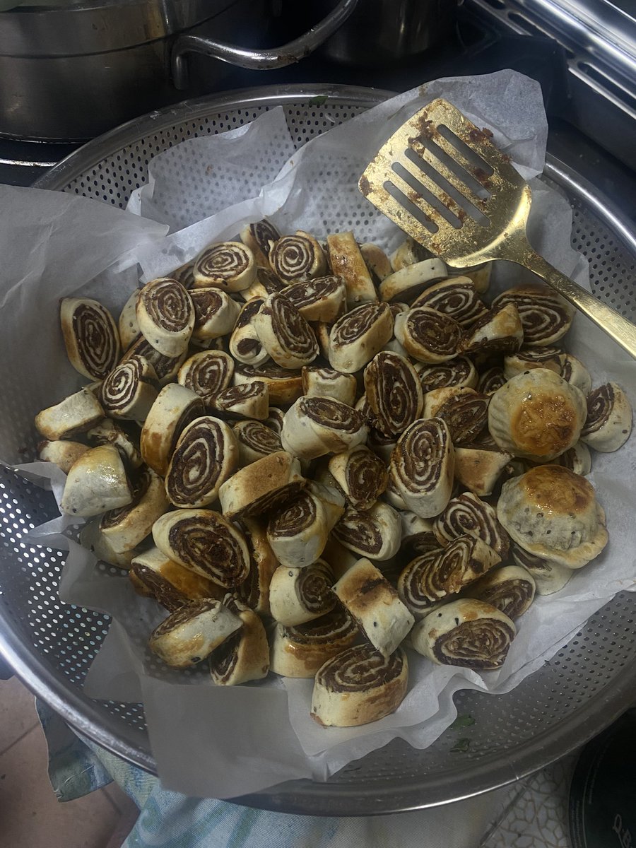 oma ୨ৎ tweet media