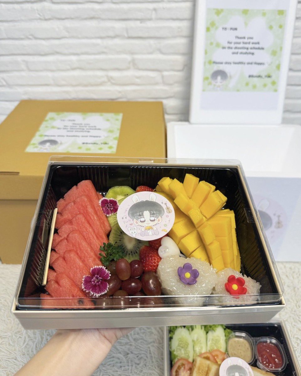 kringklong's tweet image. Food support for K.pun 💜
Thank you so much to Pun fans for trusting us to take care of this meal 🫶🏻🫐

☎️ Tel. 095-1244644
📱 Line. @Kringklong64
#foodsupport #kringklongfoodbox