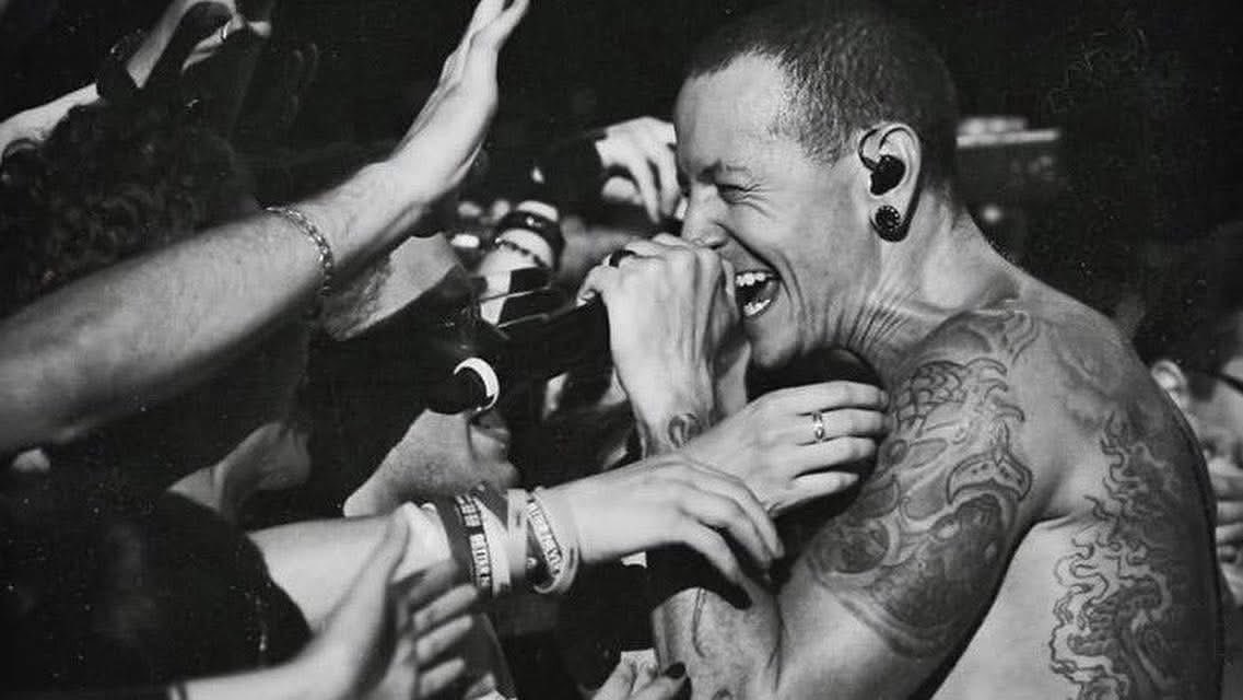 O cantor e compositor Chester Bennington completaria hoje 50 anos

👉A Linha Nacional de Prevenção do Suicídio ☎️1411