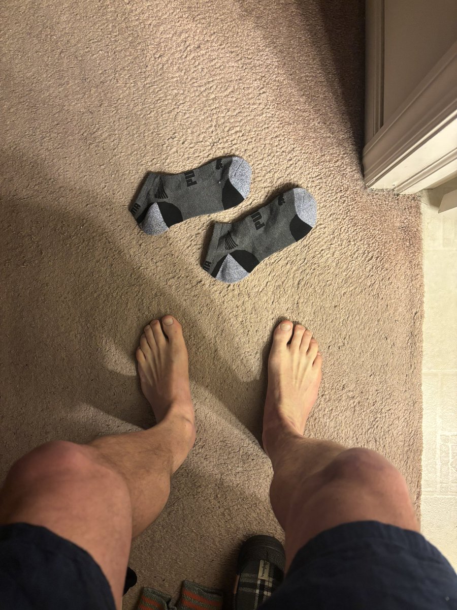 Sweaty_Jock_Feet tweet media
