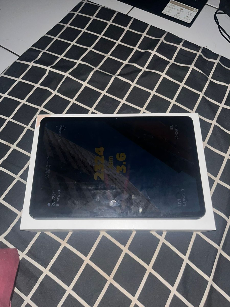 simpliaow's tweet photo. WTS xiaomi pad 6 (8/256)

harga 4,7jt nego tipis yaa (tablet, charger, casing)
pemakaian normal, kondisi masih bagus minus pemakaian wajar (lecet halus)

📍tangsel

#wts #wtb #BU #zonauang #zonabu #jualcepat #tablet #xiaomi #wtstangsel #wtstabxiaomi https://t.co/FhIoMjLwMb