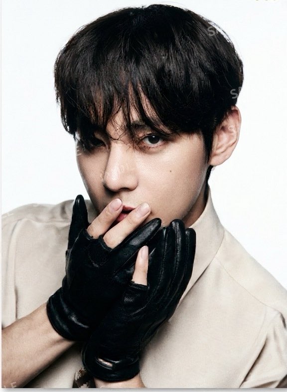 V Charts⚡️ tweet media