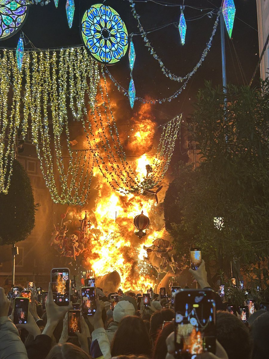 AsTroSY🇨🇭 tweet media