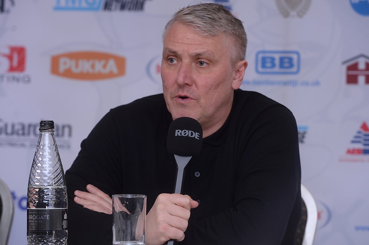 Paul Davis tweet media