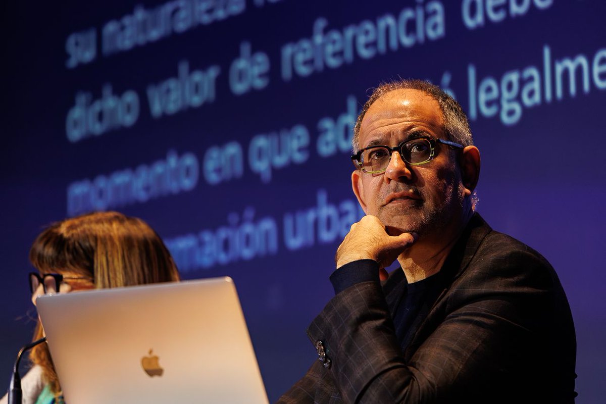 Fundación Democracia y Gobierno Local tweet media