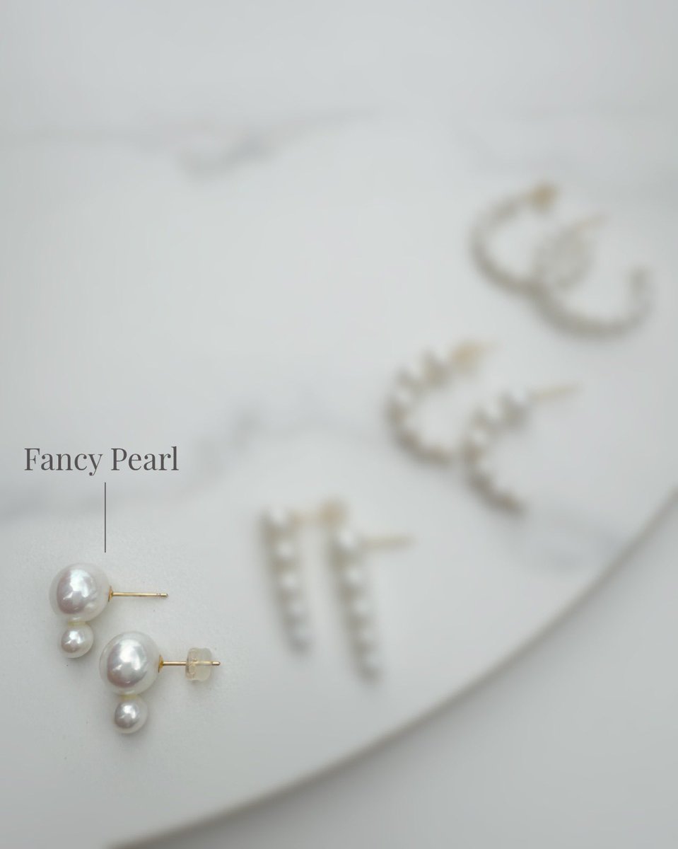 Pearlish_jp's tweet image. Fancy Pearl Pierce
Line Pearl Pierce
Half Moon Pearl Pierce
Baby Pearl Hoop Pierce

お顔周りを華やかに演出するピアスは
タイムレスに使えるAll Pearlのものを🐚

#Pearlish
#パーリッシュ
#パールジュエリー
＃パールチョーカー
#pearls