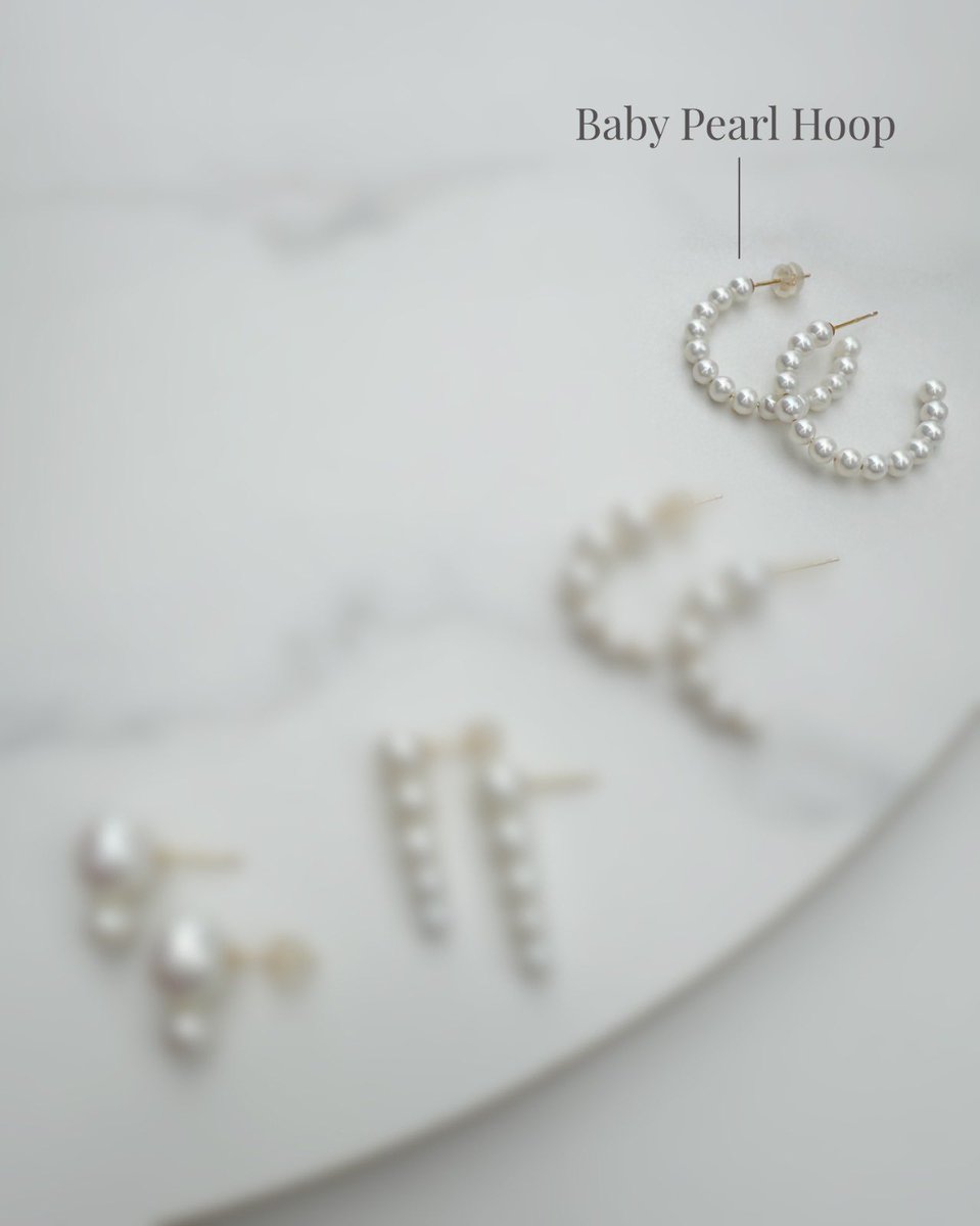 Pearlish_jp's tweet image. Fancy Pearl Pierce
Line Pearl Pierce
Half Moon Pearl Pierce
Baby Pearl Hoop Pierce

お顔周りを華やかに演出するピアスは
タイムレスに使えるAll Pearlのものを🐚

#Pearlish
#パーリッシュ
#パールジュエリー
＃パールチョーカー
#pearls