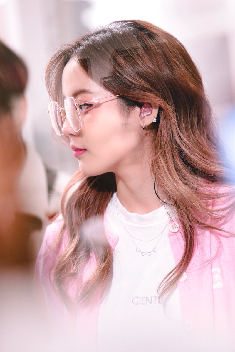 Sided Profile แบบคนเท่ๆ และ in-ear กับต่างหูของเค้า 🩷✨
#SatchanSawitchaya
