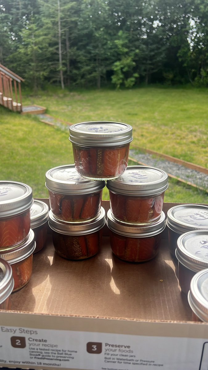 Sleepybaysalmon tweet media