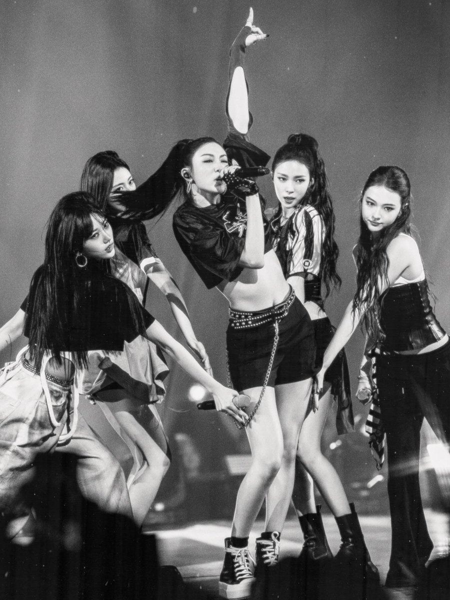 🐈‍⬛ tweet media