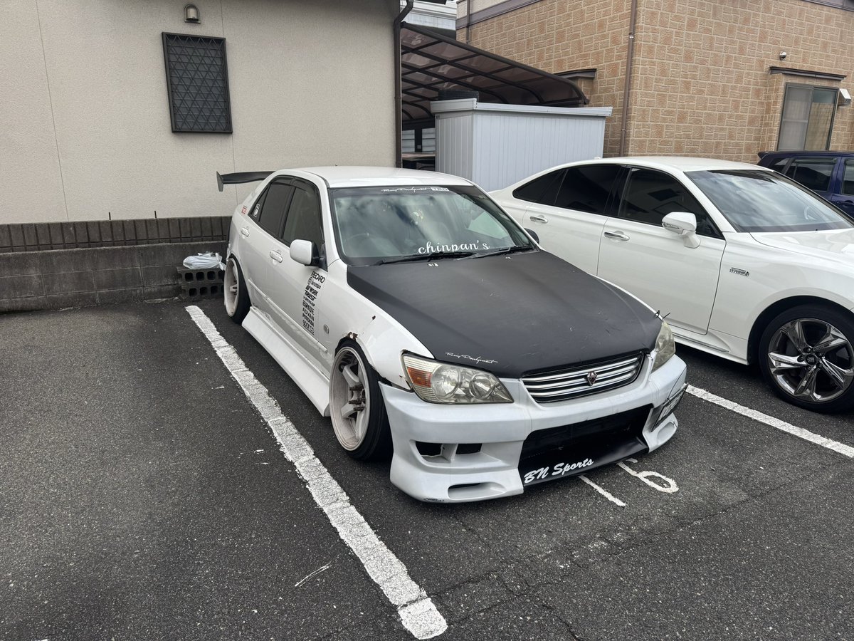 にーどめ tweet media