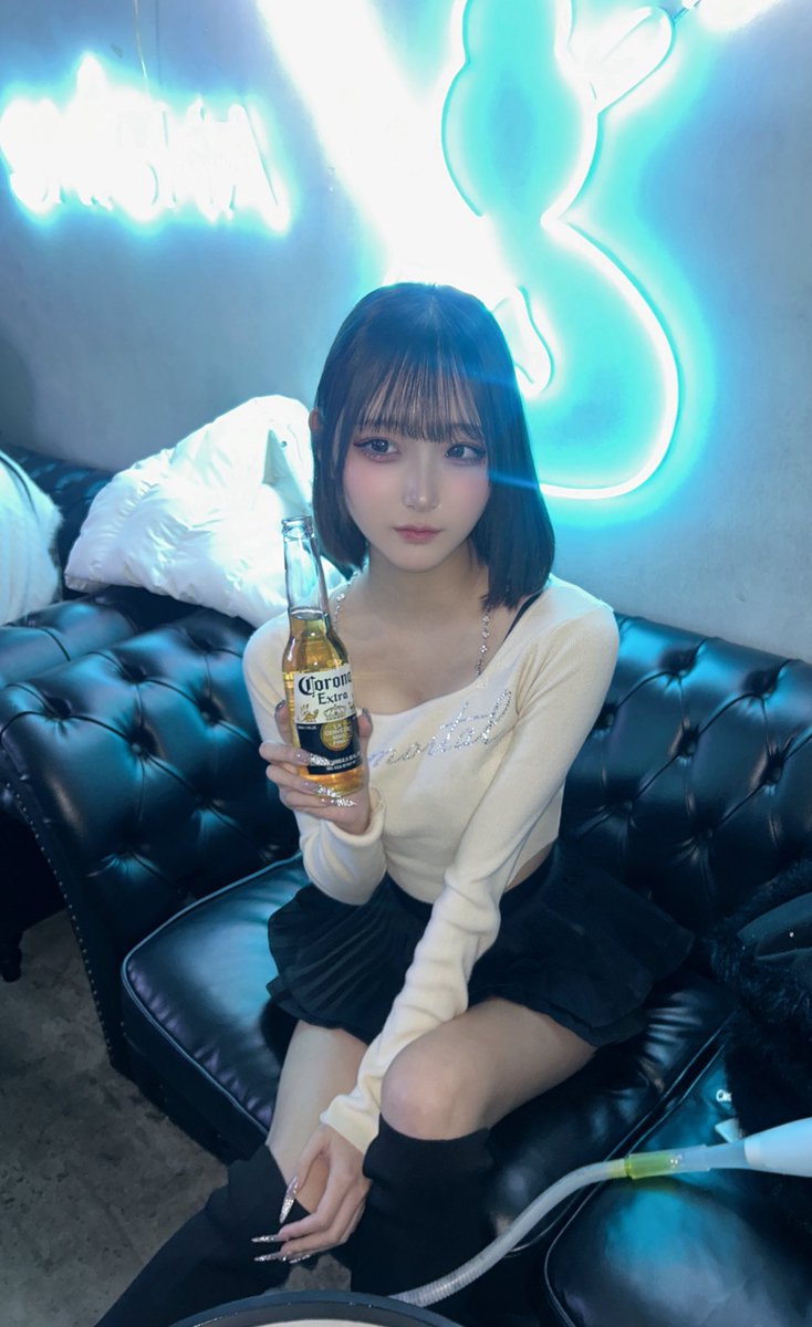 月深うらら tweet media