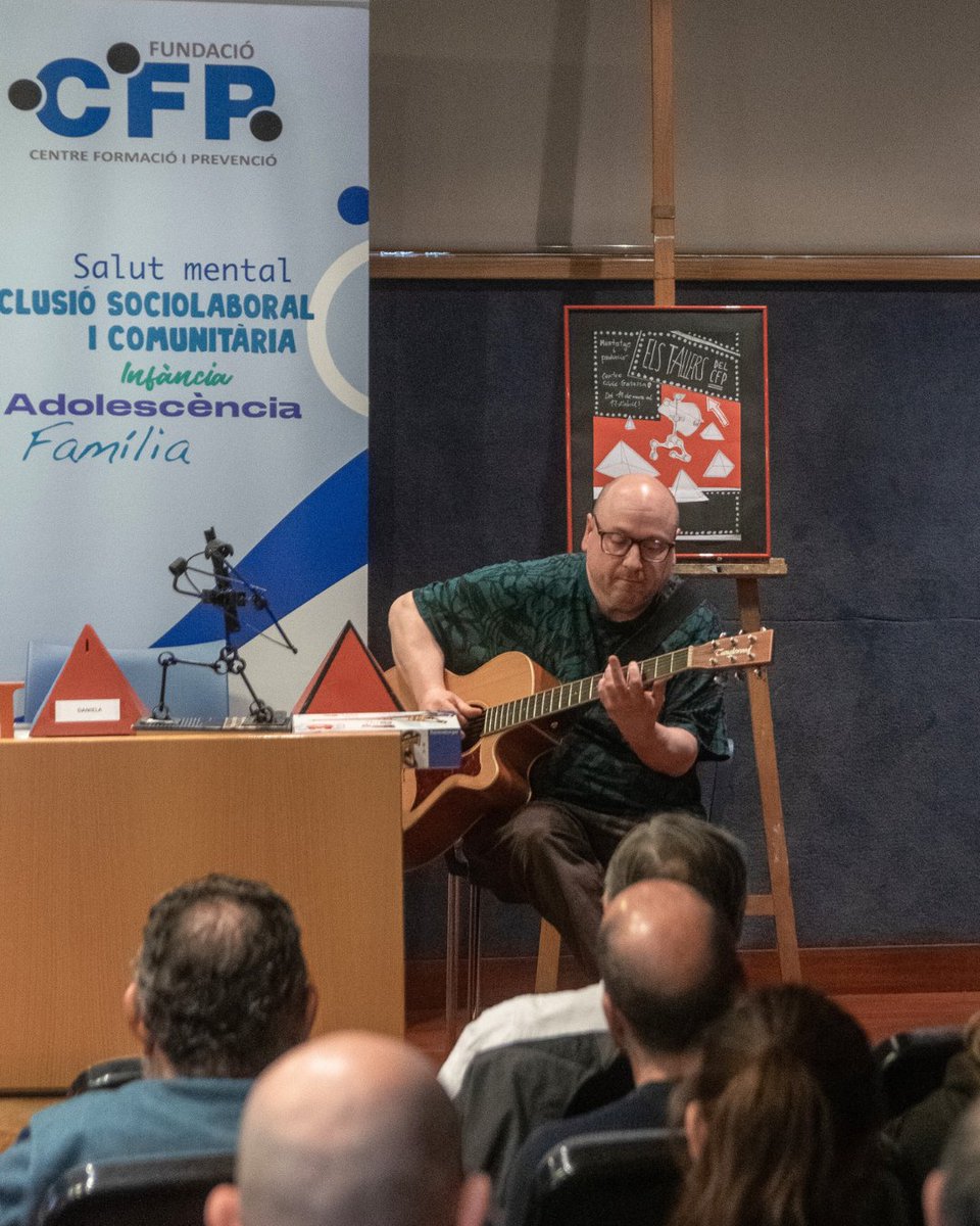 CFPMaresme's tweet photo. ✨ 120 persones assisteixen l’acte inaugural de l'exposició dels Tallers del CFP!

Una jornada per compartir experiències, escoltar testimonis i posar en valor un espai on s’hi aprenen oficis i es construeixen oportunitats🔨

Gràcies per acompanyar-nos!🤝

#EspaiTallers https://t.co/H2oTCBR7hv