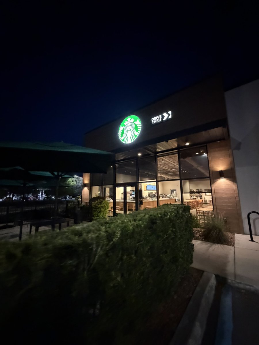 Drew_On_X tweet media