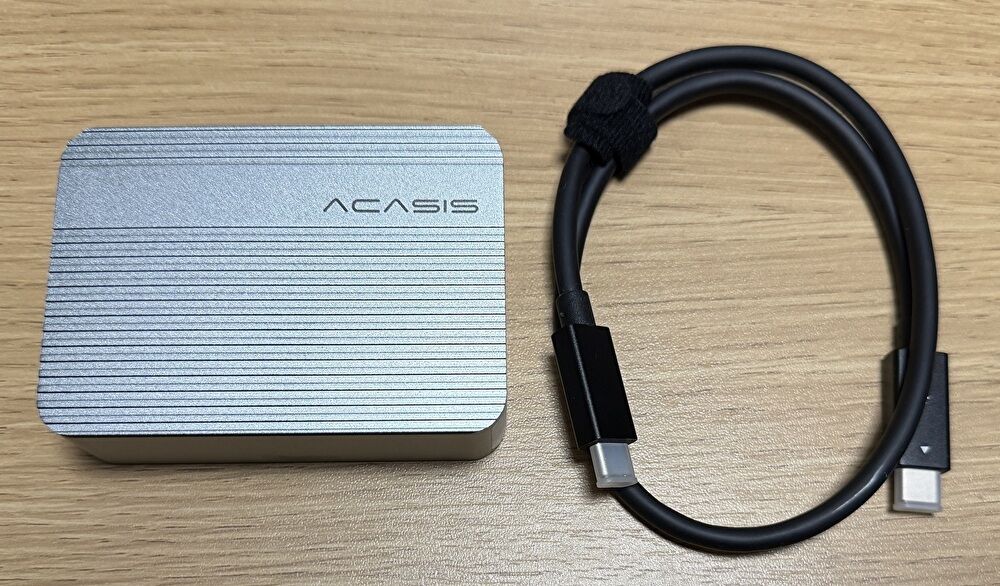MR_Ken2's tweet photo. Acasisの10Gbps USB-C to RJ45 アダプター、M4 Mac mini、Windows 11 PC、Ubuntuで安定動作することを確認。一般的なアダプターより、ヒートシンクは大きいものの、やはりそれなりの熱を帯びます。
https://t.co/CcysZeSODK https://t.co/X7qNYtxk9I