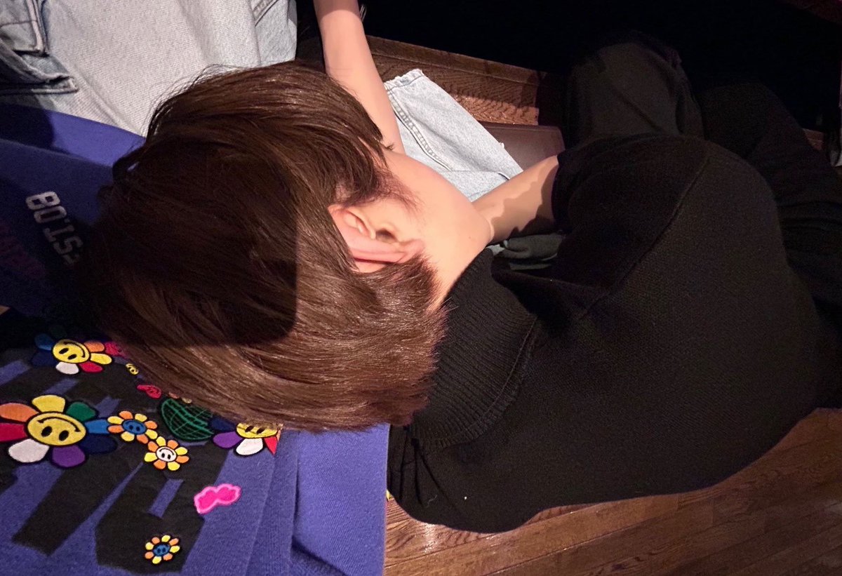 다크네코 tweet media