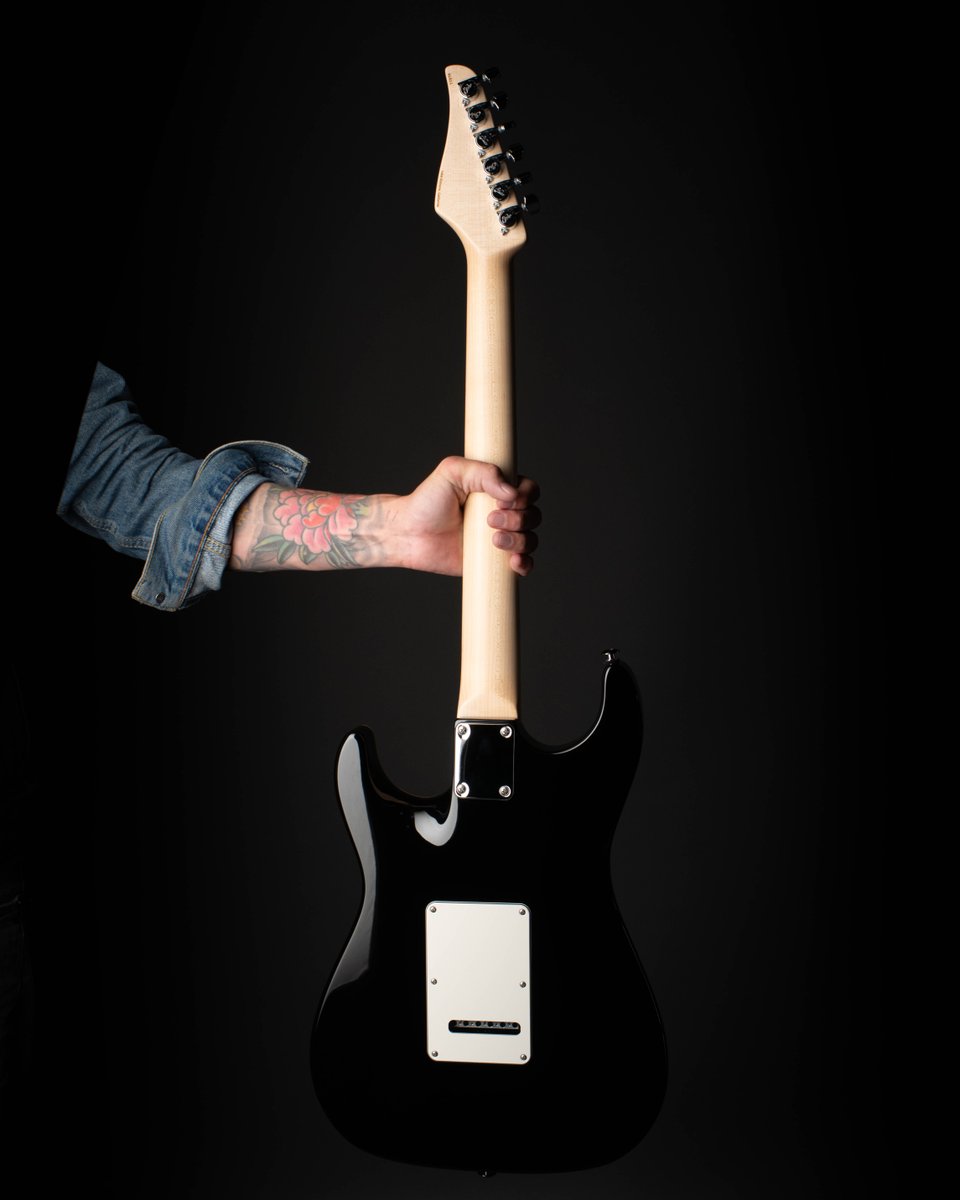 Suhr Custom tweet media