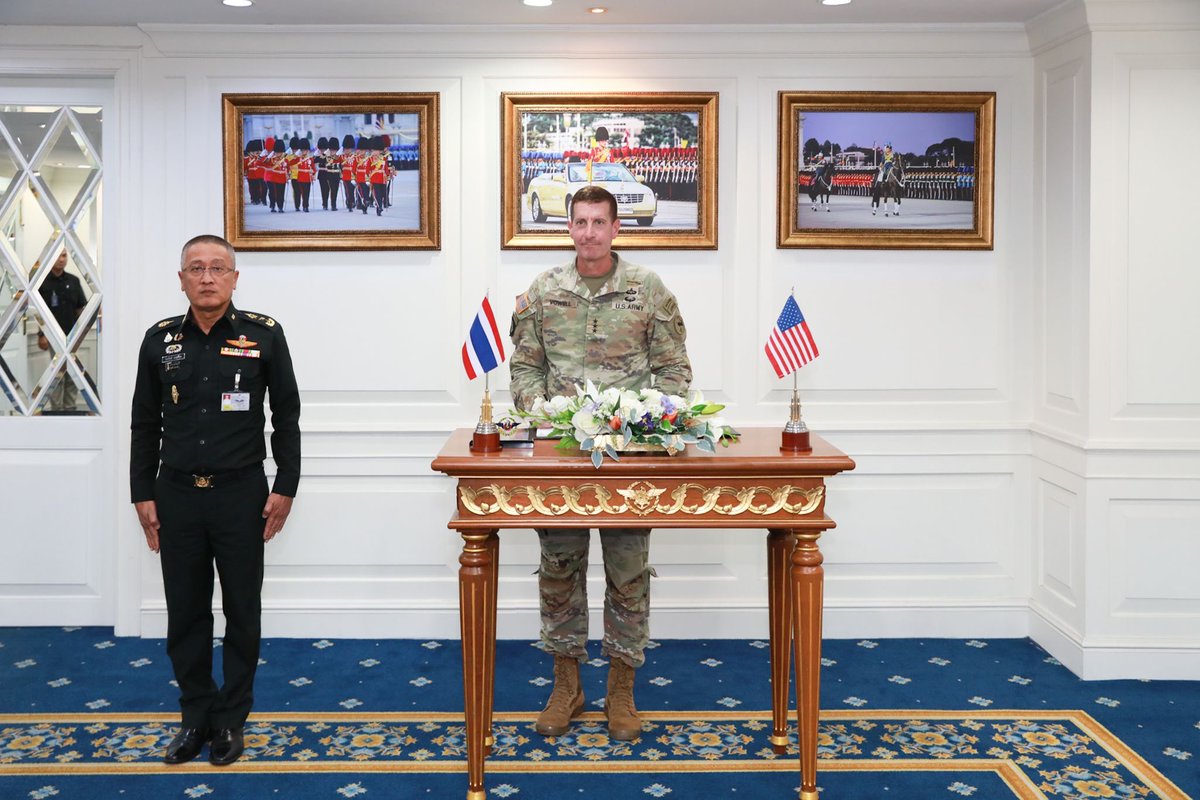 RTARF_PR's tweet photo. ผู้บัญชาการทหารสูงสุด ให้การต้อนรับ พลโท Joel Vowell (โจเอล วาวเวลล์) รองผู้บัญชาการกองกำลังทหารบก สหรัฐอเมริกา ภาคพื้นแปซิฟิก (USARPAC) เนื่องในโอกาสเดินทางเยือนประเทศไทยอย่างเป็นทางการ
https://t.co/H2J6gpXgQT
#CommitmentRTARF
#oneteamทัพไทย
#ผู้บัญชาการทหารสูงสุด https://t.co/cMah9Y4fo2