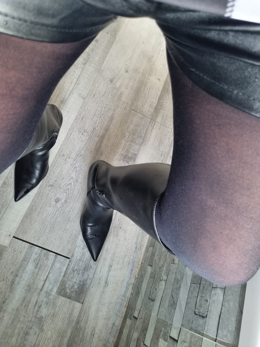 Sissy Hostess tweet media