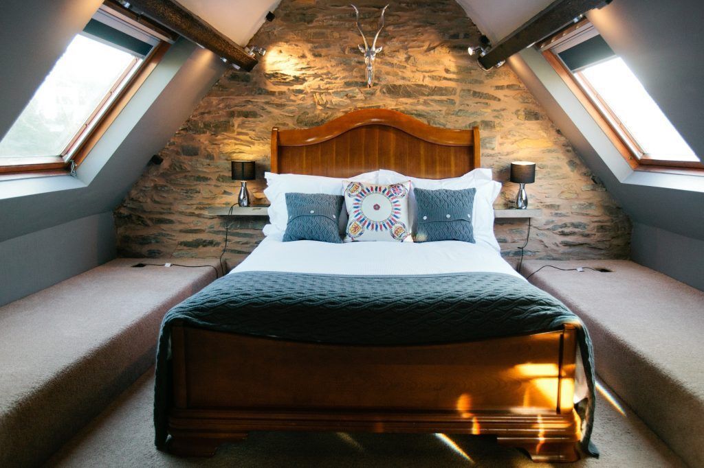 B&B Stays tweet media