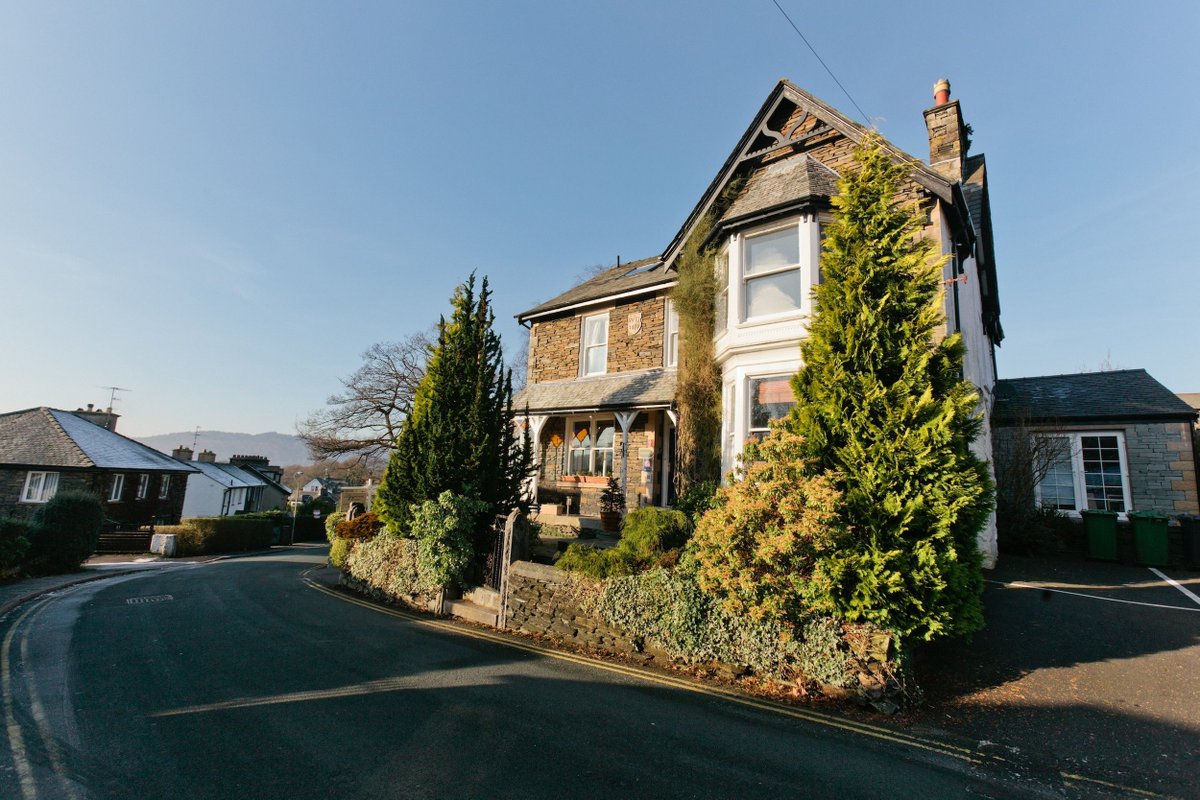 B&B Stays tweet media