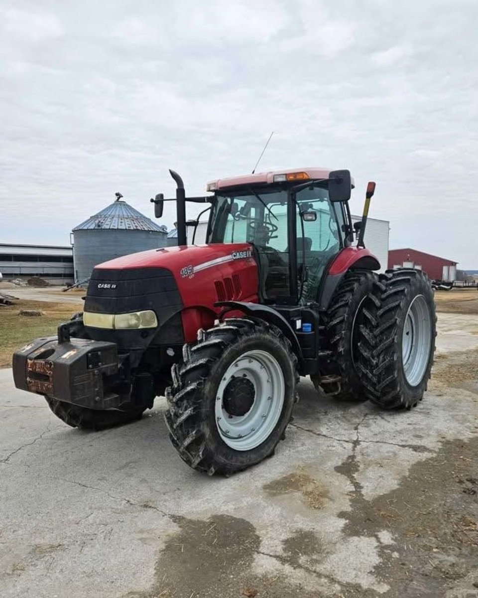 TractorHouse tweet media