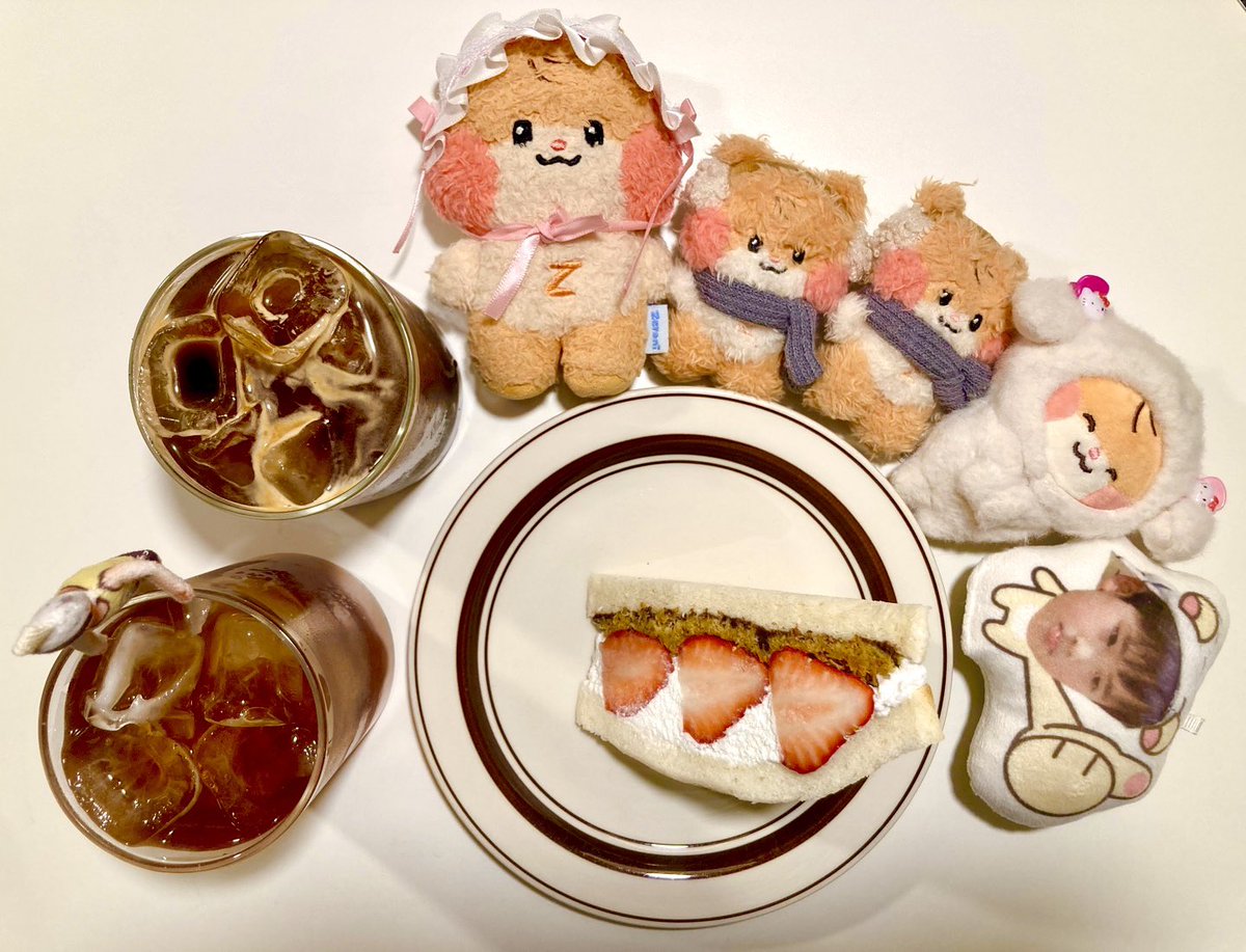 sung._.dew tweet media