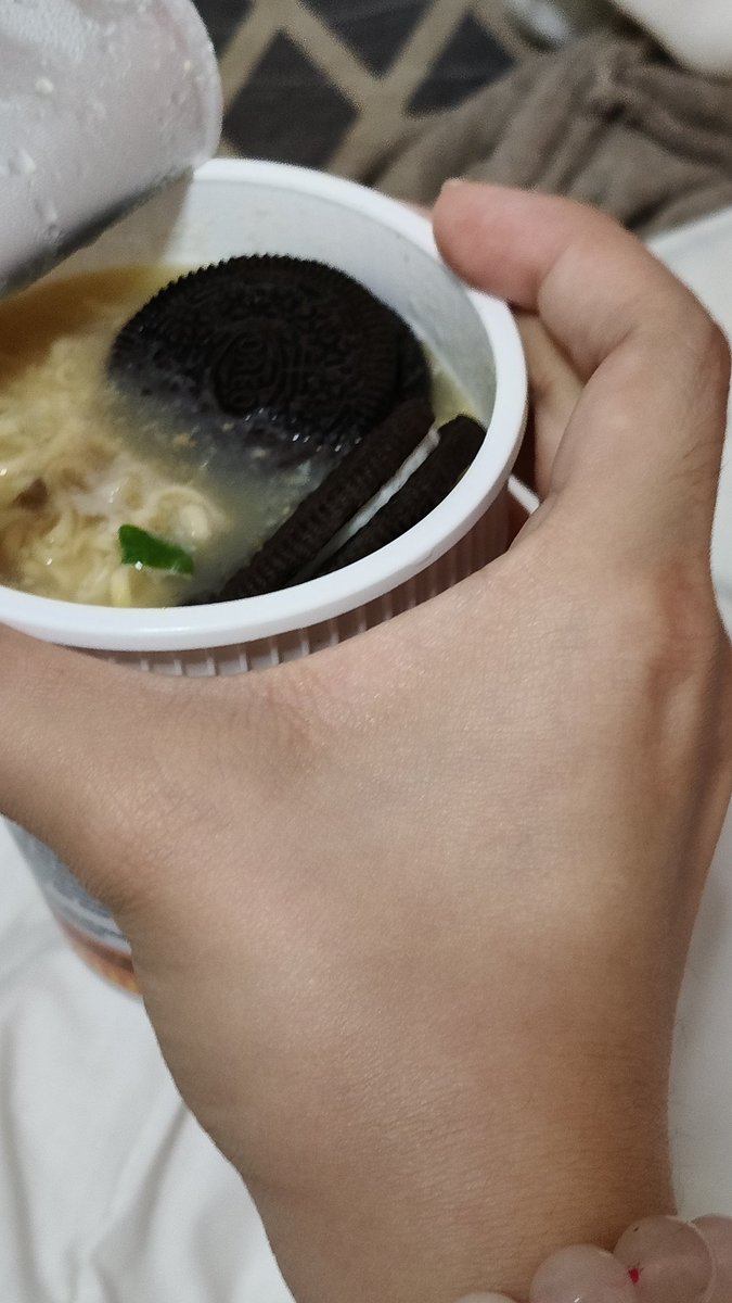 🌙 Eni tweet media