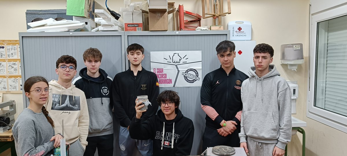 IES ADAJA tweet media