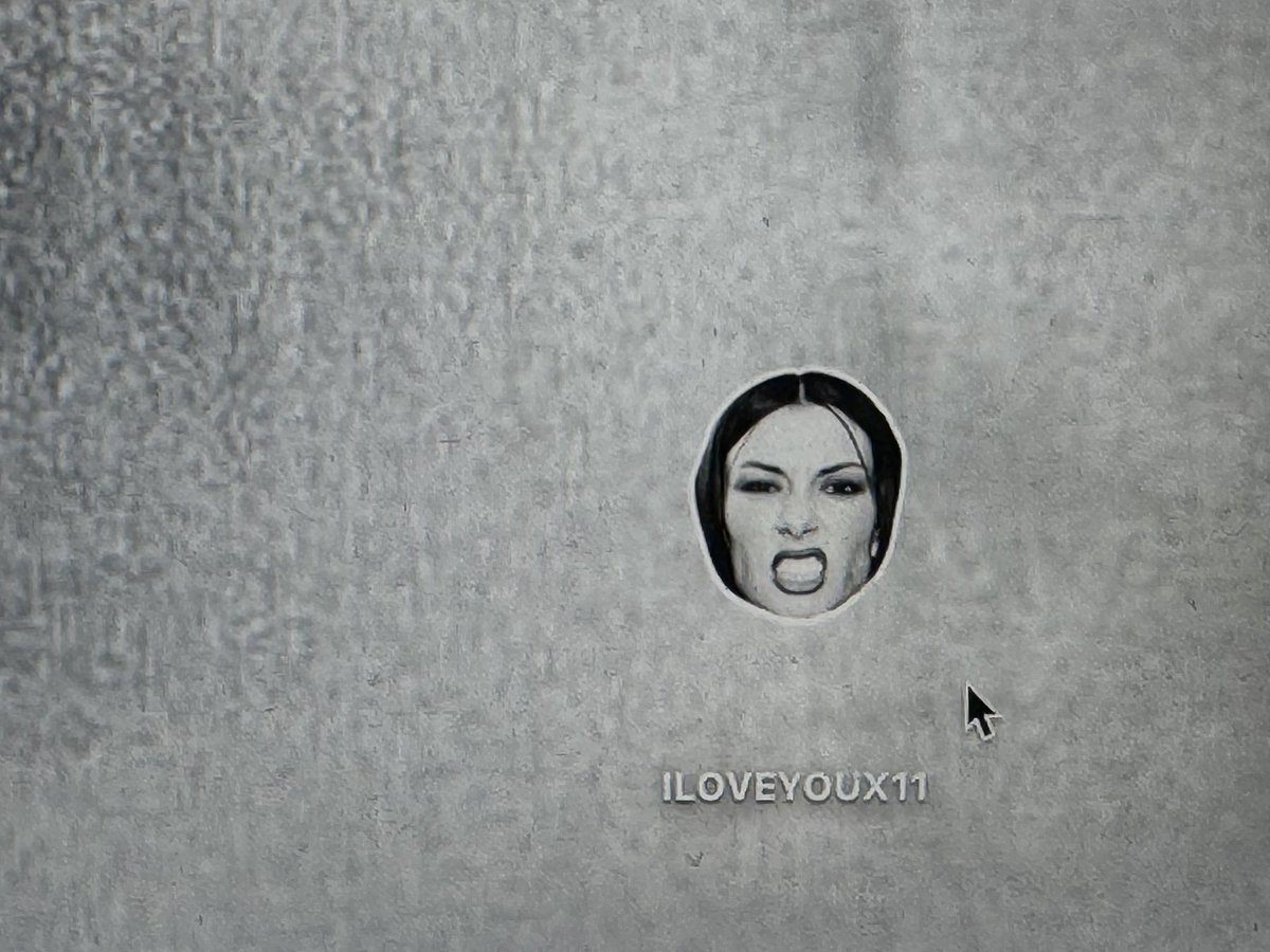 nieve ella tweet media