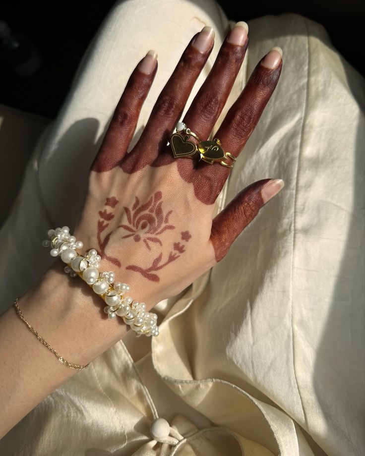 ًًneenee ⚢ tweet media