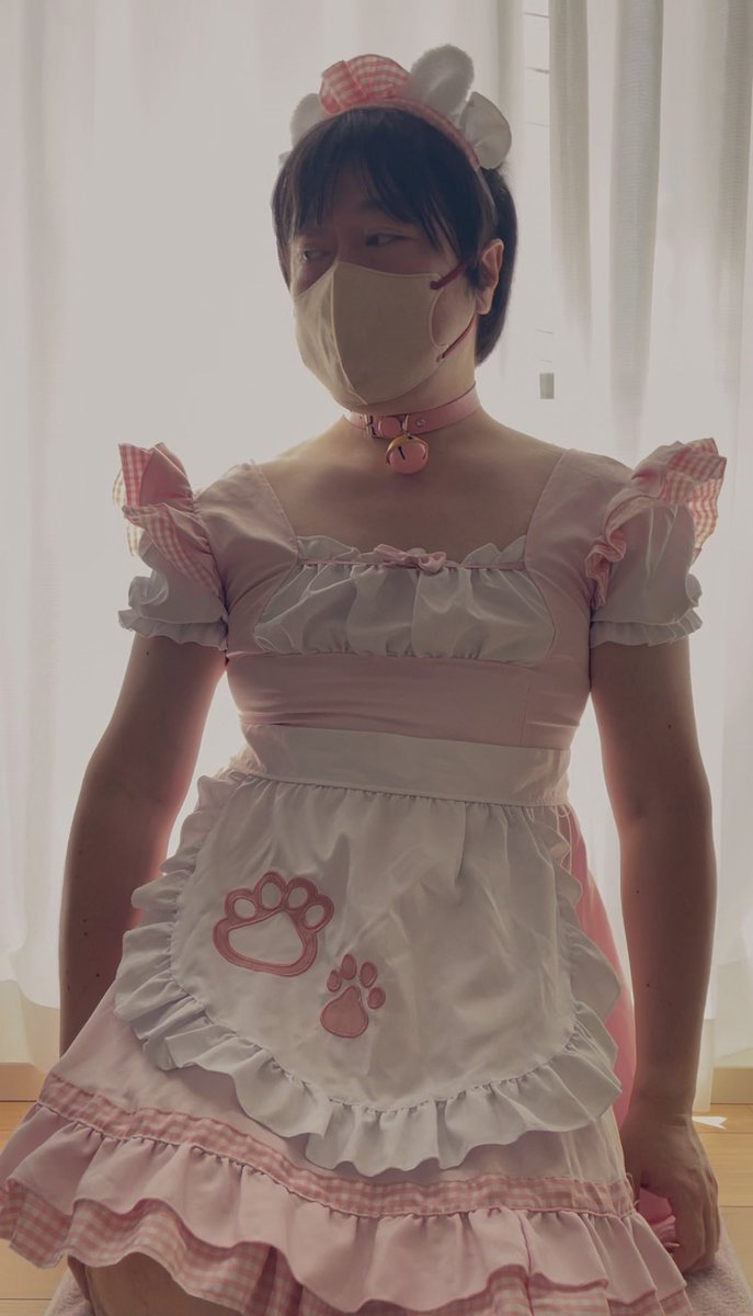 usagi38979n2's tweet photo. 前に撮ったピンクのメイド服です🥰
#女装 #女装男子 #男の娘 #メイド服 #メイドコスプレ https://t.co/7NsRGNk25r