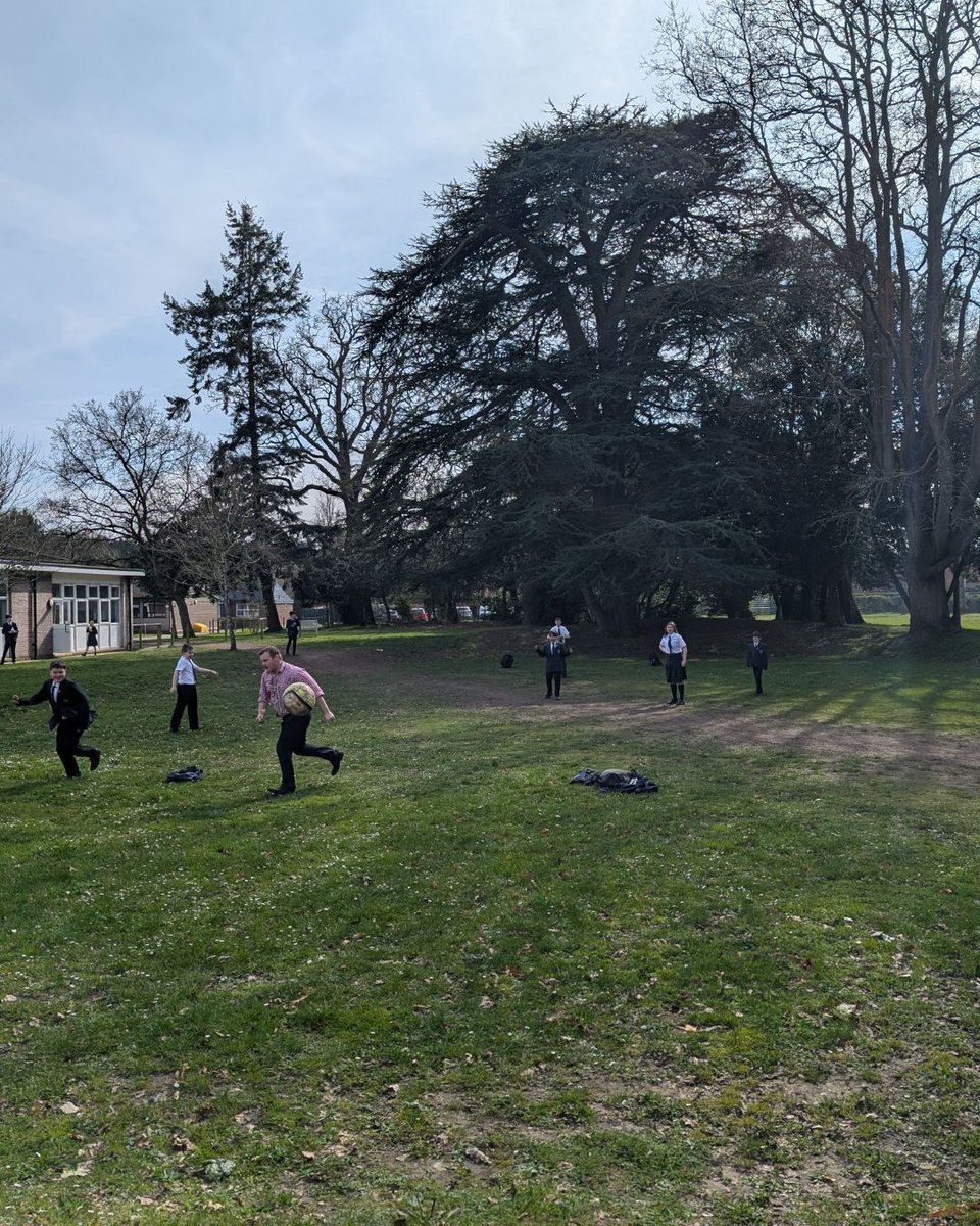 Park House School tweet media