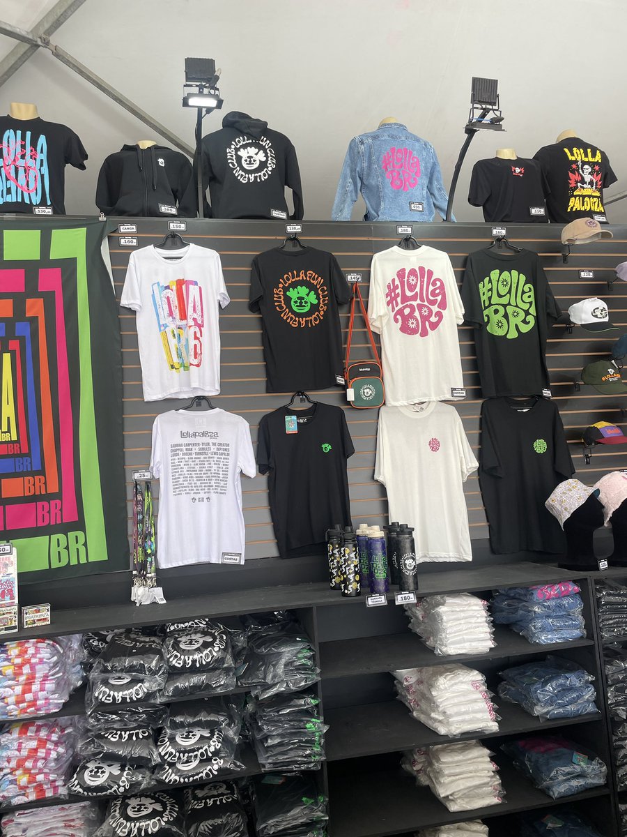 We In The Crowd tweet media