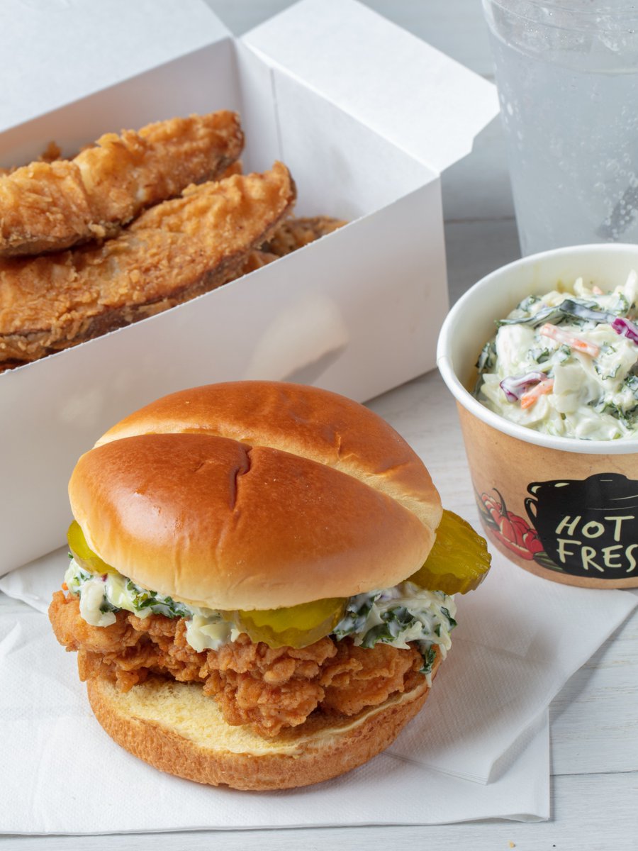 TheCrispyCoop's tweet photo. From crispy sandwiches to hearty sides and everything in between.

The Crispy Coop is built for everyday cravings and shared moments with your friends and family! Fresh food, real flavor, and good vibes...that’s the Coop! 🐓

#TheCrispyCoop #CrispyCoop #FriedChicken #Cravings https://t.co/0VysyWrTTL