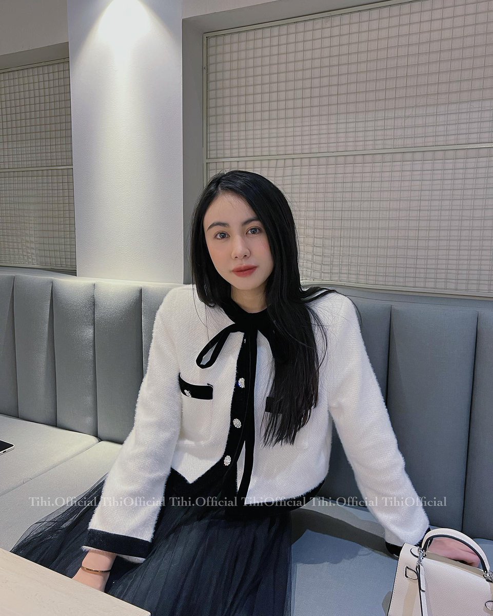 edmundholden tweet media