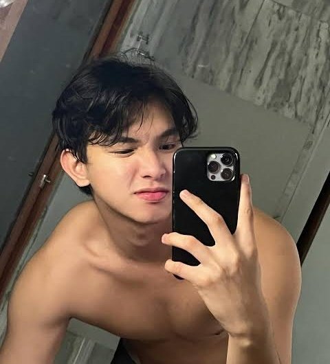 MAXCLUSIVESX ⚜️ tweet media