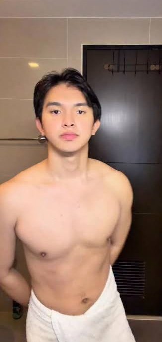 MAXCLUSIVESX ⚜️ tweet media